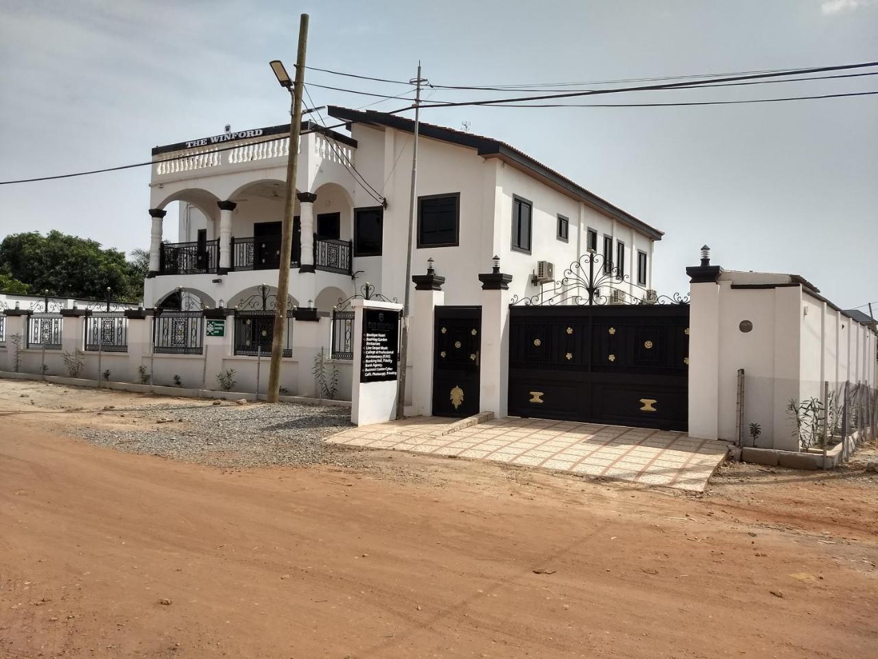 The Winford Boutique Hotel Achimota Taifa Εξωτερικό φωτογραφία